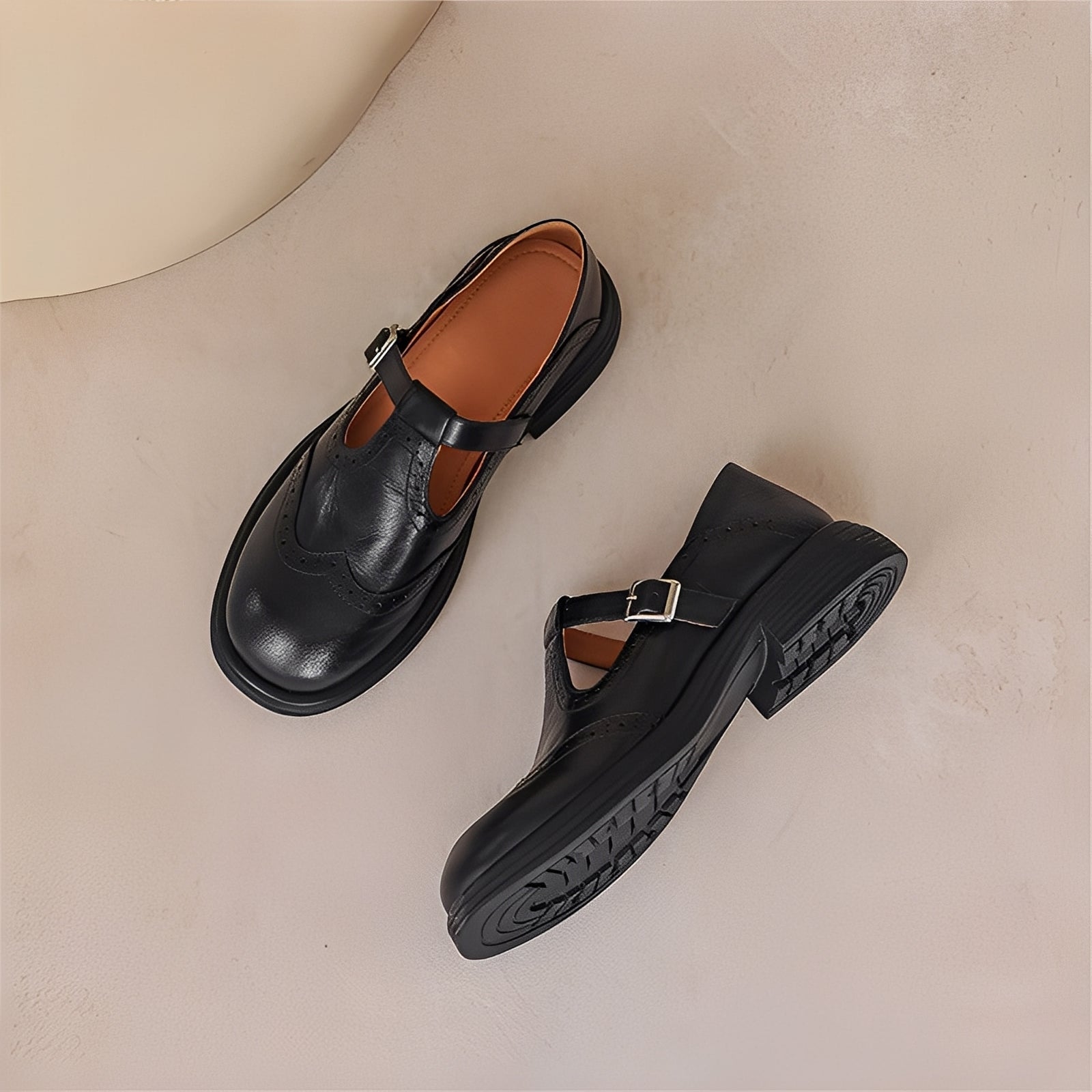 Elva - eleganta Mary Janes i läder