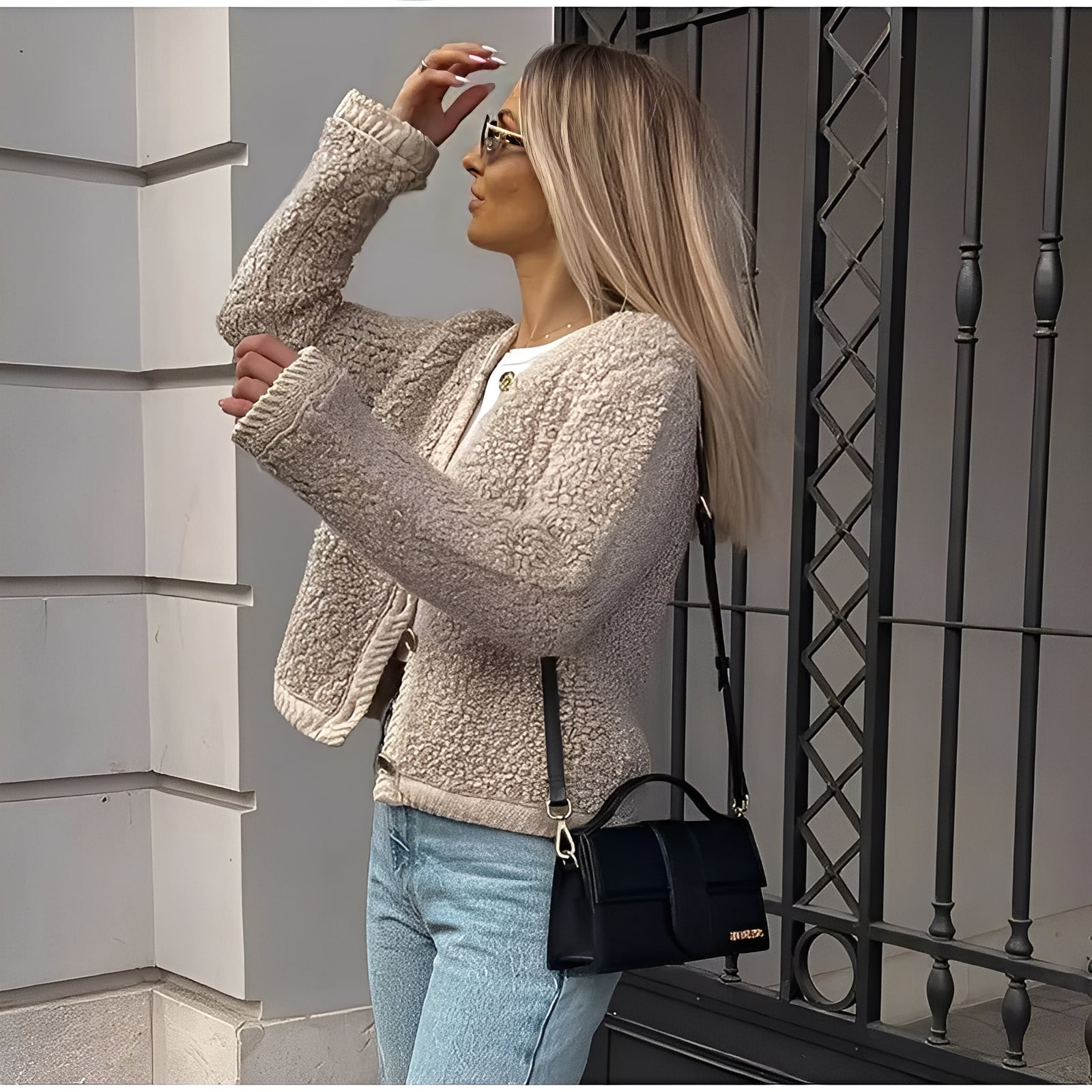 Svala - stilren damväst - casual chic